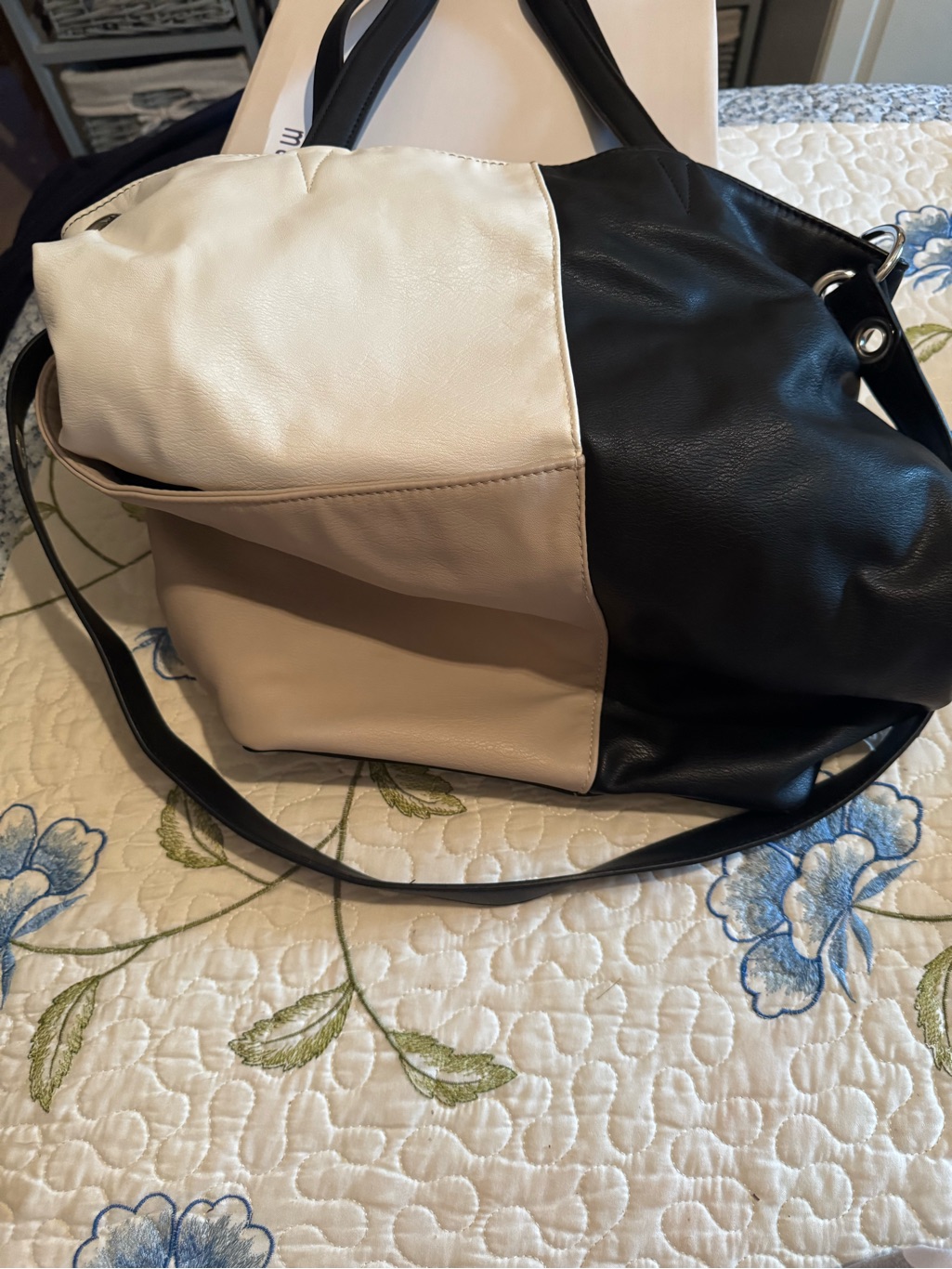 Vera Wang Black And Cream Two-Tone Shoulder Bag